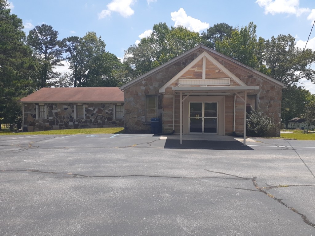 Image of small stone church, Littleville Church of Christ, Littleville, Alabama